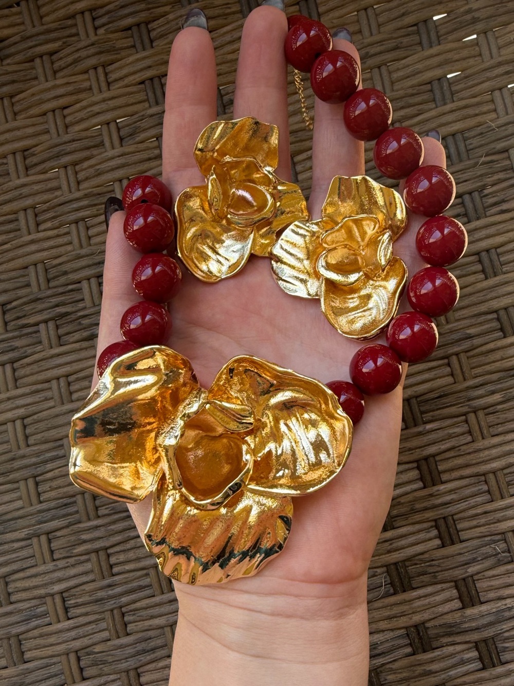 Chunky Beaded Necklace and Gold Earrings jewelry set - Picture 3 of 6